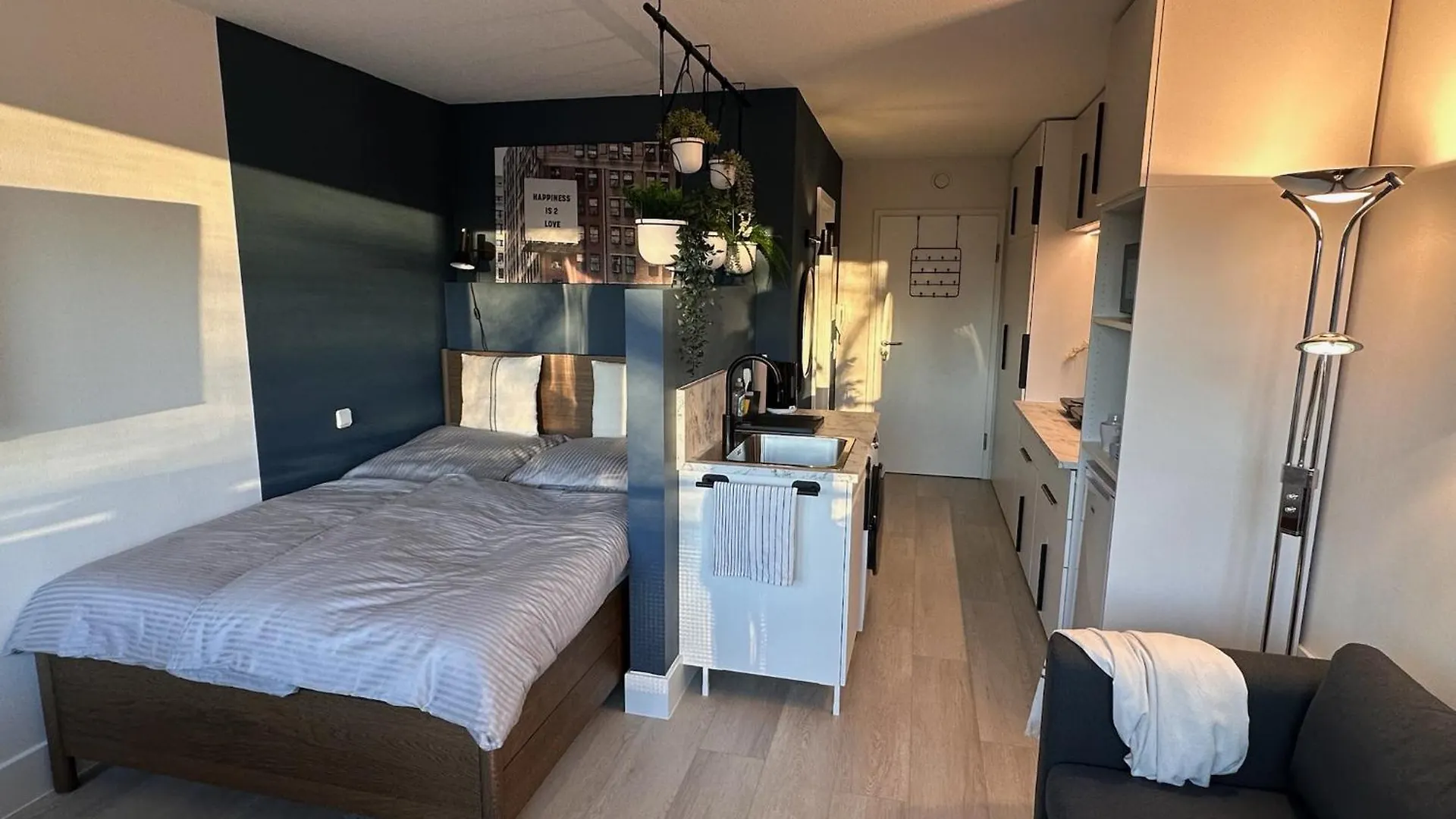 Urhome 22 City, Airport, Messe, Auto-,Strassenbahn Neurenberg Appartement